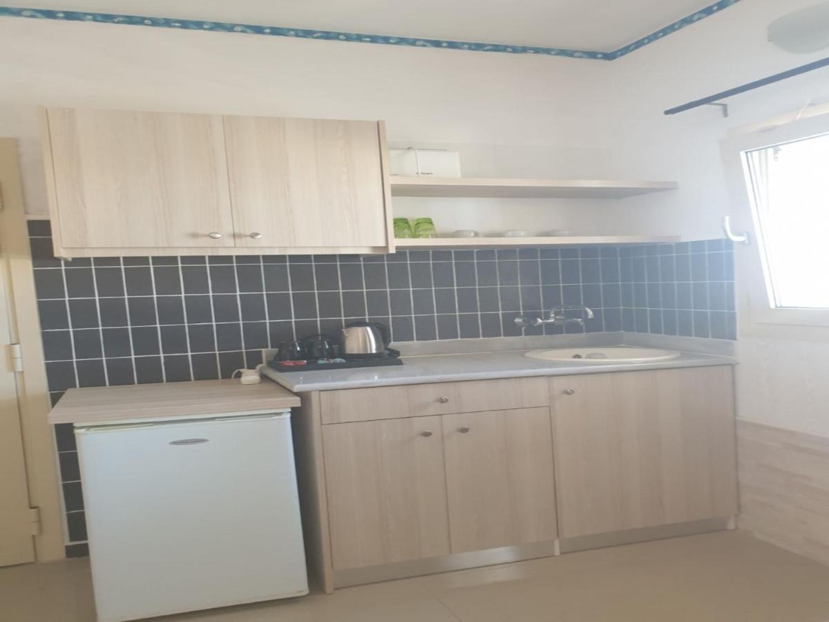 Room In Apartment - Beautiful And Spacious Room Near Cretan Sea Hersonissos  Exterior foto